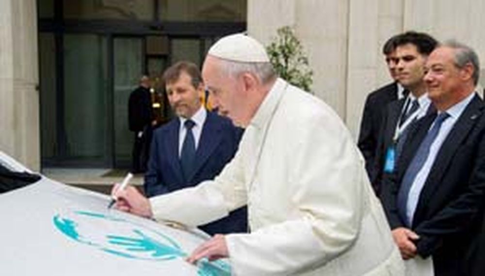 En una carta, el Papa respaldó a jefes de Scholas Occurrentes