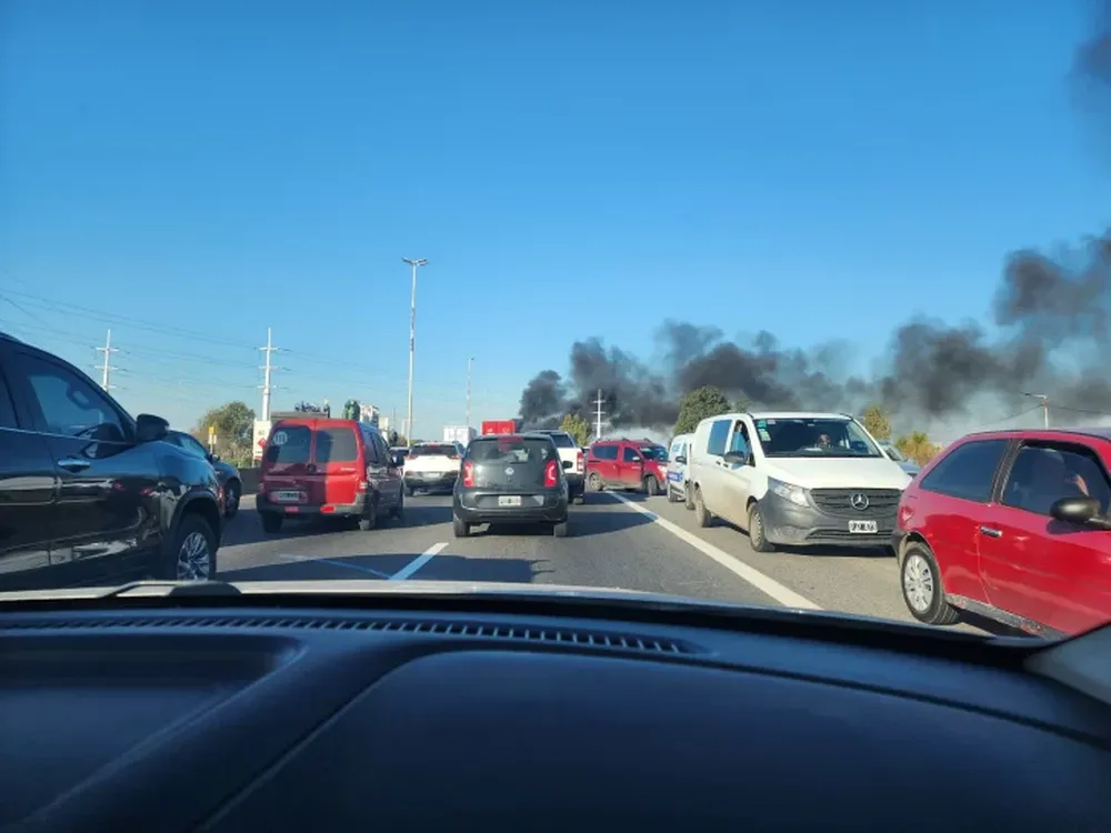 La militancia salió a la calle para apoyar a Cristina y bloqueó cuatro autopistas