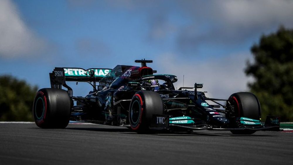 Mercedes dominó las pruebas libres en Portugal