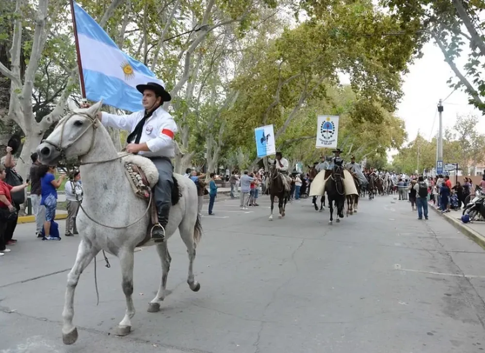Las calles que estarán cortadas mañana por la Cabalgata de la Fe