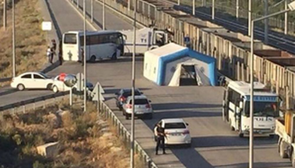 Fuerzas de seguridad turcas chocaron con golpistas que se resistían al arresto