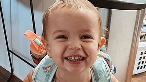 Se murió su hija de 2 años, pidieron cadena de oración para revivirla y miles se sumaron