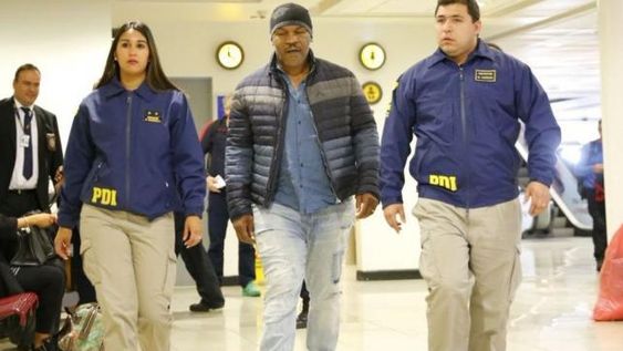 Argentina también impidió el ingreso a Mike Tyson