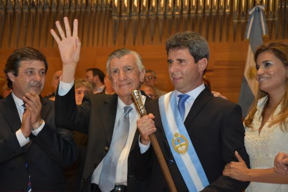Gioja le traspasó el mando a Uñac