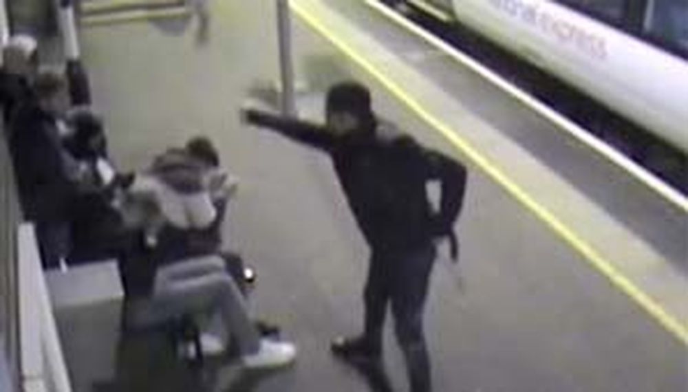 Video: condenan a un joven por atacar con ácido