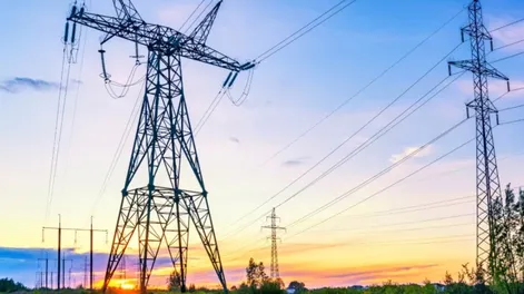 El Gobierno lanzará un plan de obras para la energía eléctrica que serán financiadas por privados