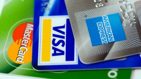 Dólar tarjeta: definieron cómo se van a pagar los resúmenes que venzan en estos días