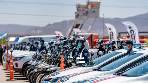 En 2022 calculan el ingreso de 900 policías cuando el promedio era 400