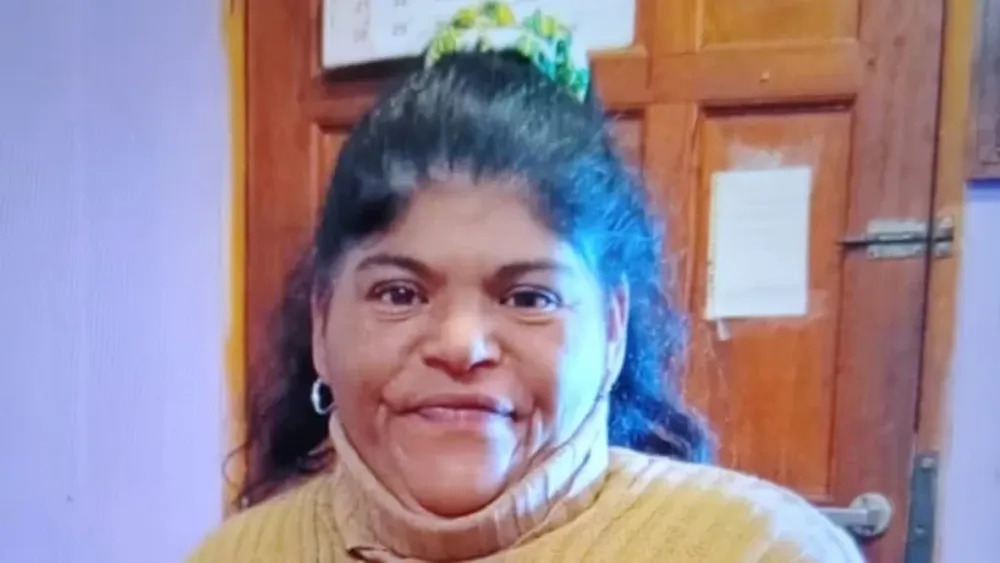 Desesperada búsqueda de una mujer escapó de un hospital tras una cirugía por un cáncer mamario