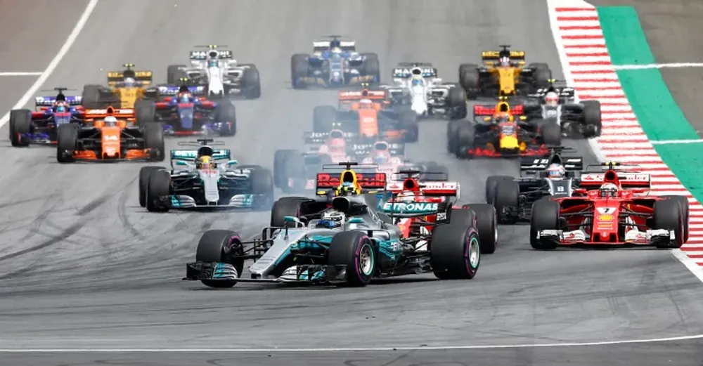 Bottas se impuso en Austria y Vettel amplió su ventaja en la general