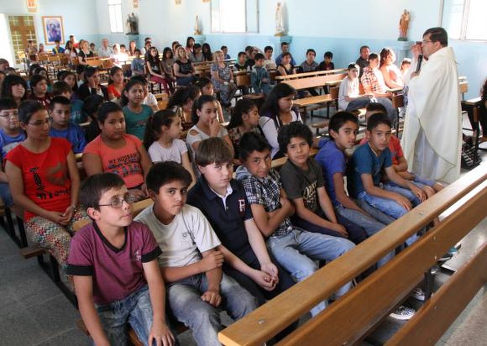 Por las villas erradicadas desbordó una catequesis