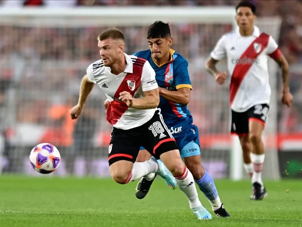 [Mirá los goles] En el Monumental, River perdió 2 a 1 un partido que ganaba ante Arsenal