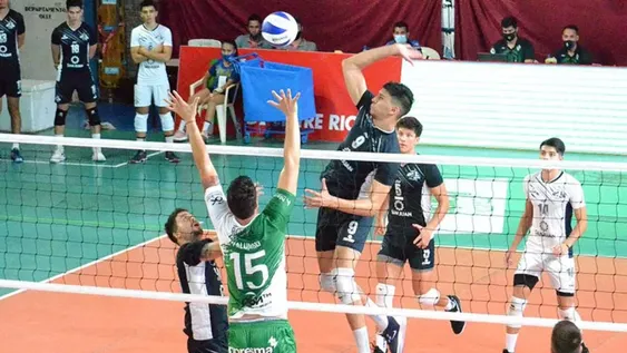 Cuarto triunfo de Obras que se afirma en la cima