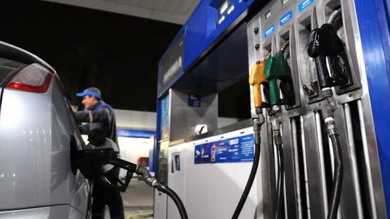 Las tarifas de YPF aumentan casi un 5% este domingo