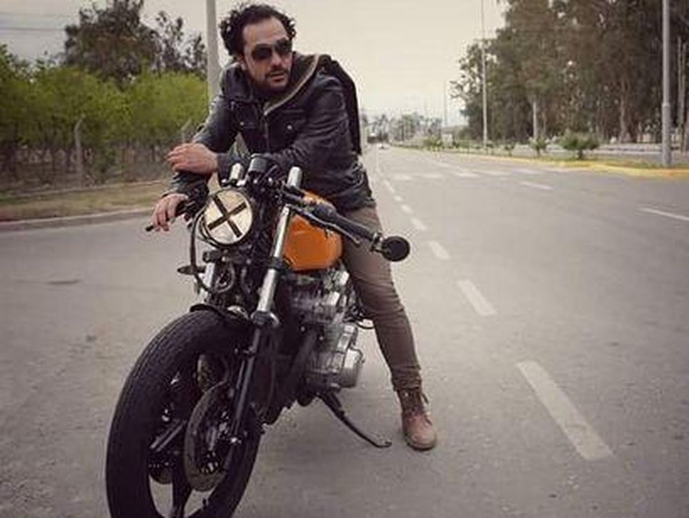 El mundo artístico sanjuanino, preocupado por el crítico estado de salud de un conocido actor