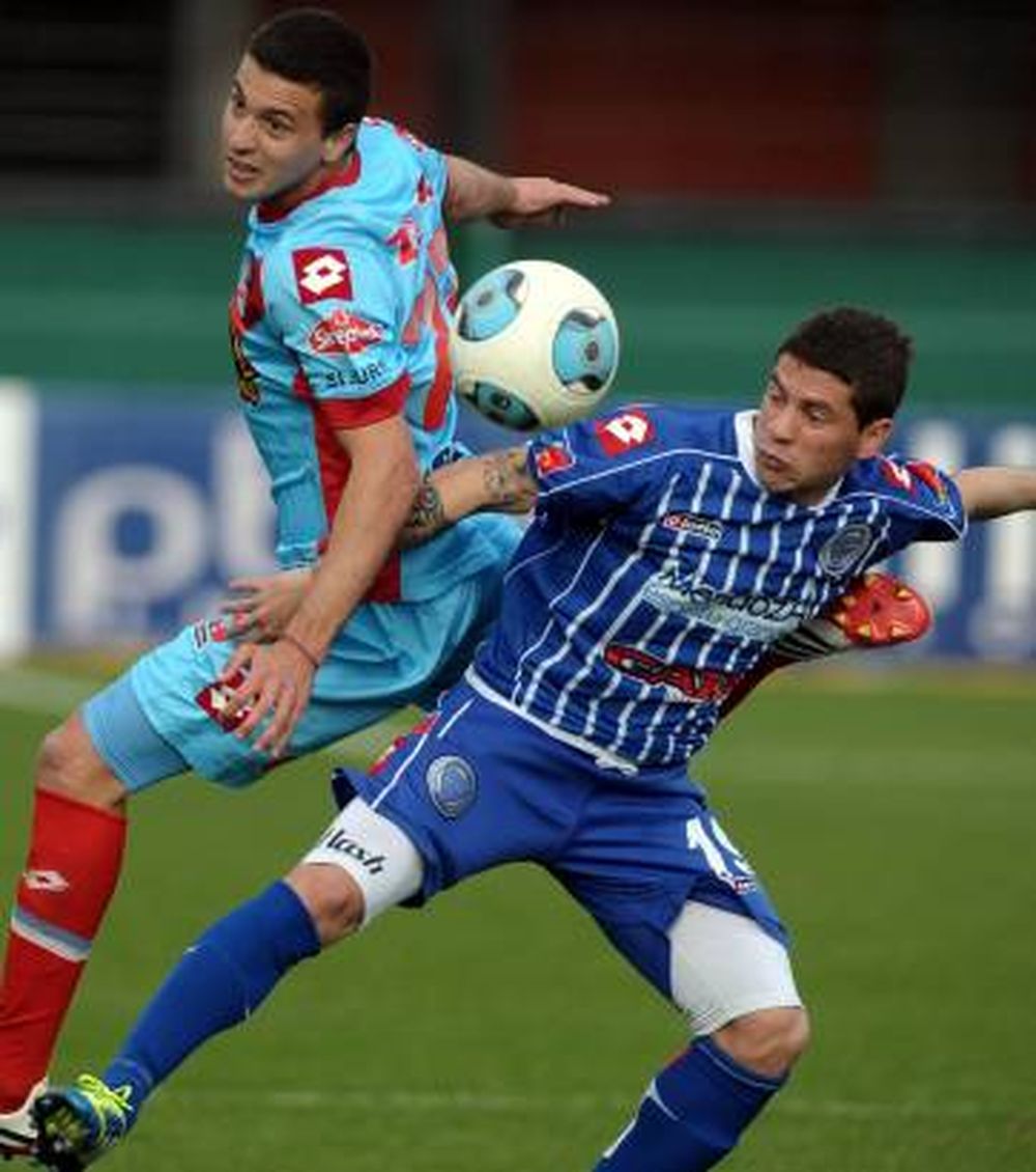 Arsenal alcanzó al puntero