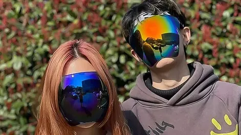 Lanzan en Japón unas curiosas gafas de sol “a lo Daft Punk”