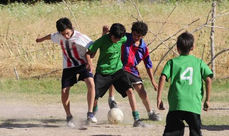 Mucho fútbol y chicos para  festejar un aniversario más