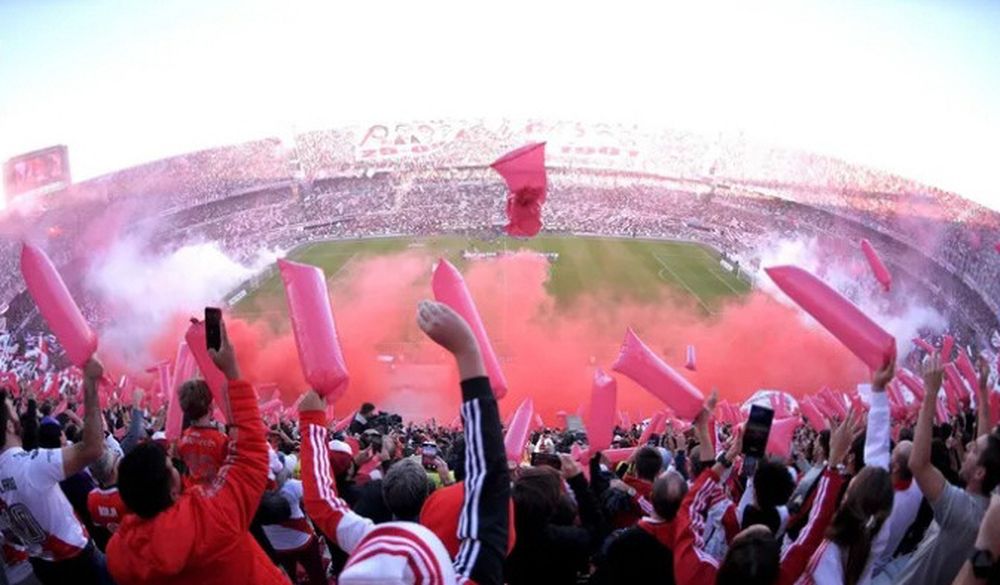 LOCURA. Los hinchas de River liquidaron todas las entradas en tiempo récord y esperan ya la fiesta contra Boca.