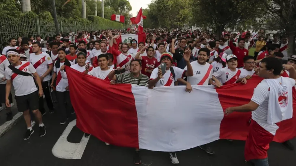 Un peruano engordó 25 kilos por ver a Perú en el Mundial