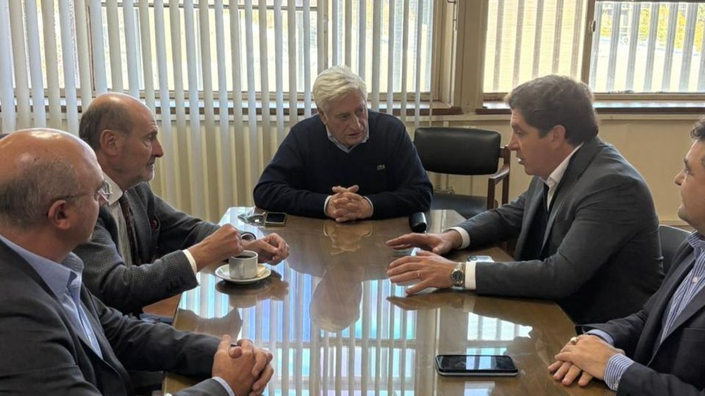 Los ministros de Producción de San Juan y Mendoza analizaron los números de la cosecha 2025, entre otros temas.