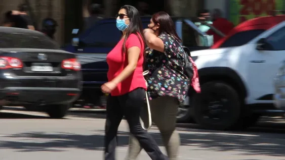 En un día, San Juan reportó 6 muertes, 396 casos y hay 96 pacientes internados