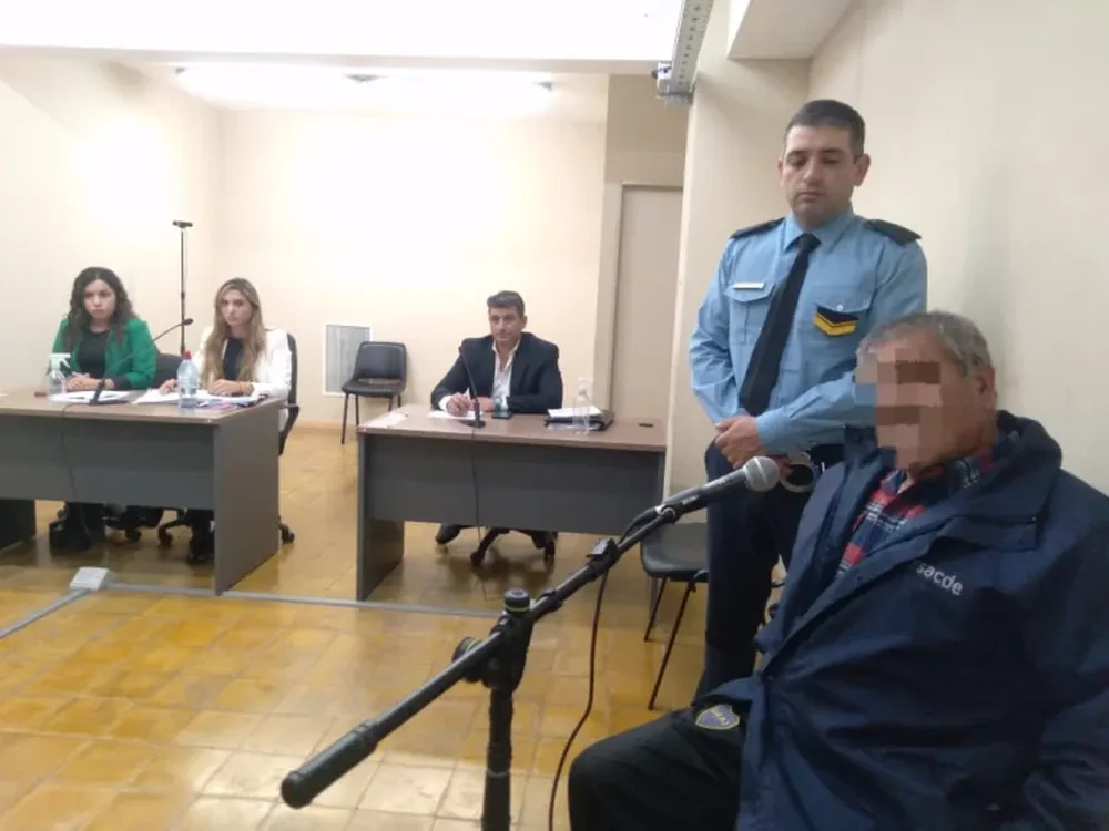 El acusado frente al juez.-