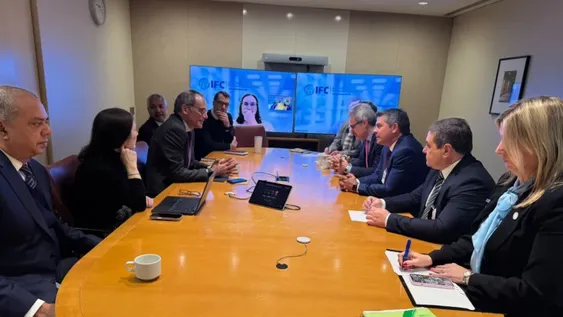 Con eje en la minería, Orrego se reunió con representantes del IFC en Estados Unidos