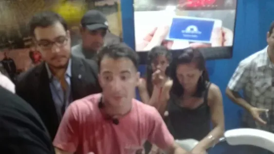 Nazareno causó una revolución y contó una desopilante anécdota con un cuidacoche local