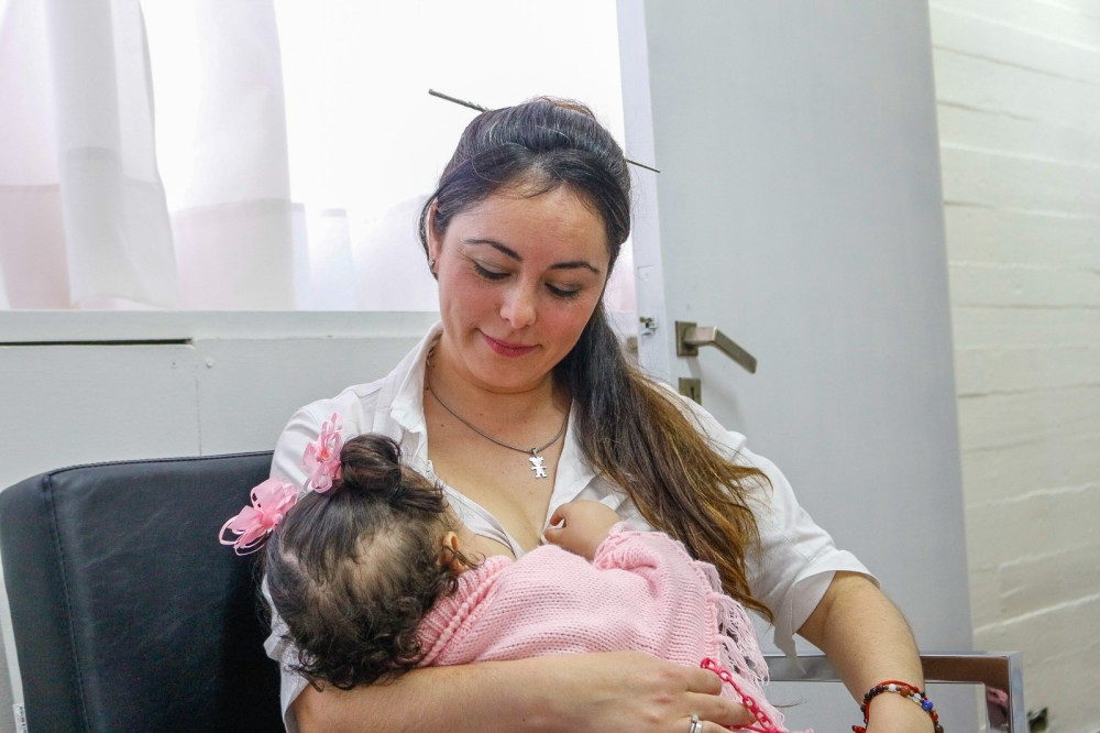 Profesionales de distintas áreas acompañarán a las familias durante la Expo de Lactancia Materna y Crianza en el Centro Cívico.