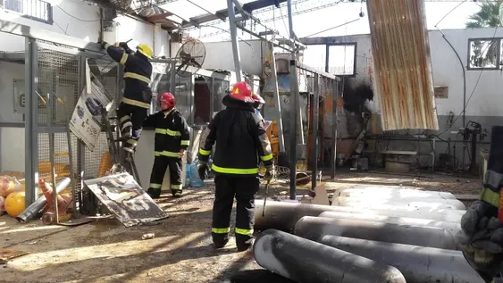 Murió uno de los operarios quemados en la gran explosión de un taller de GNC