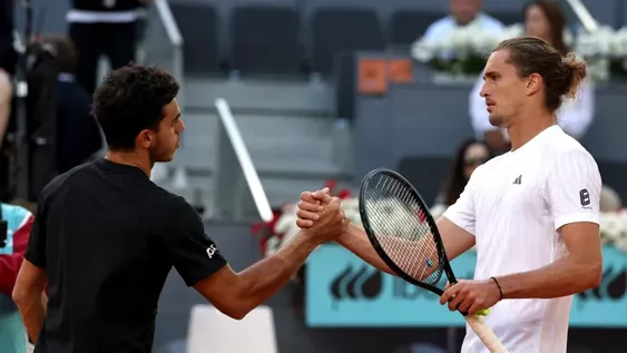 GRAN PASO, dio la raqueta número 1 del tenis argentino y 20 del mundo al eliminar en dos sets al máximo favorito.