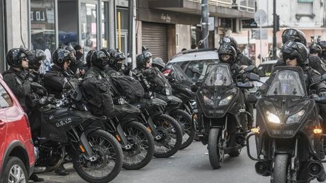 Polémica entre el Gobierno y Milei por supuestos saqueos