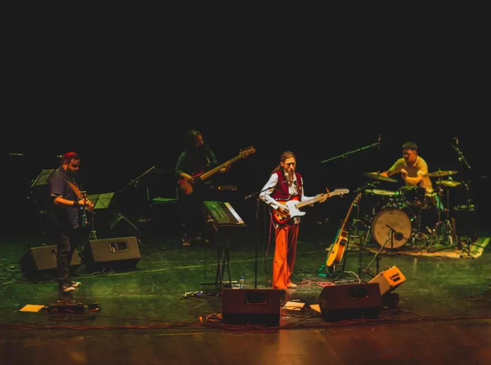 Cuerdas vibrantes de sonidos