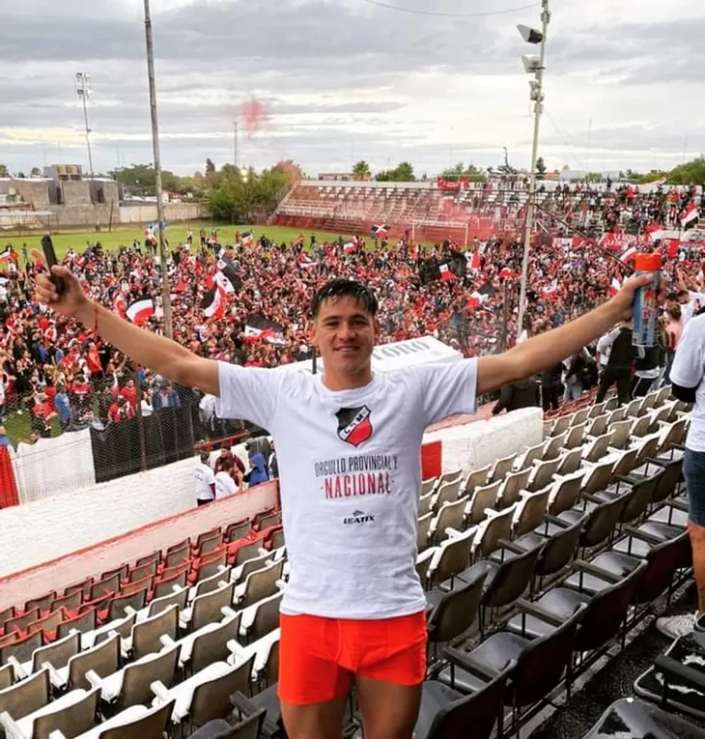 El ‘Loco’ Díaz ascendió a la Primera Nacional con Maipú