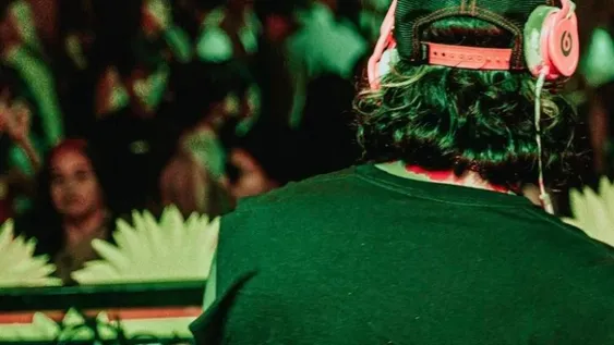 Un line up para bailar y ayudar