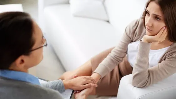 Agresión en el bar: informan cómo actuar sí sos testigo de un acto de violencia de género