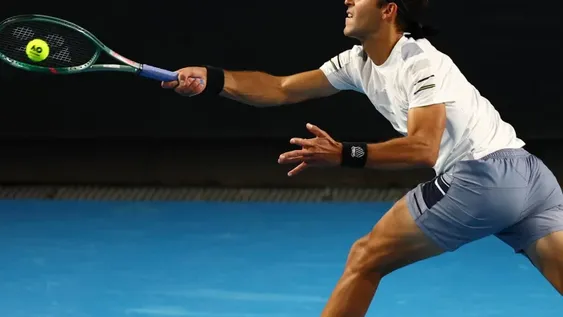 Etcheverry sigue encendido