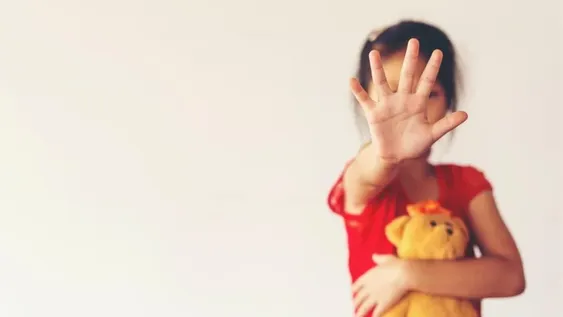 Abusos, embarazos y aborto: el drama de una joven que era entregada por su propia madre