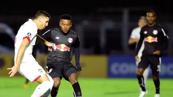 Estudiantes le ganó a Bragantino y se aseguró el primer puesto