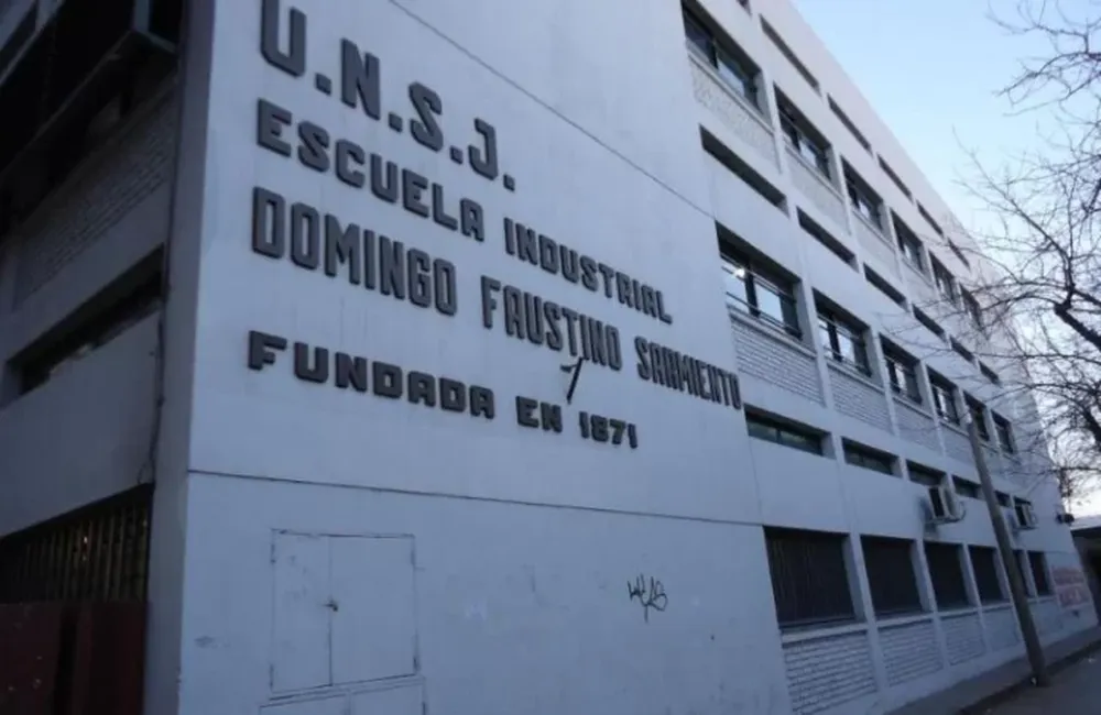 Suspenden actividades en los colegios preuniversitarios
