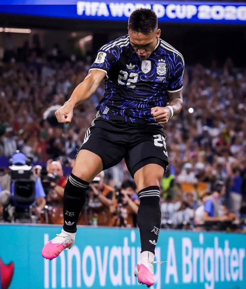 Argentina golea 3-0 a Burkina Faso en el Monumental.