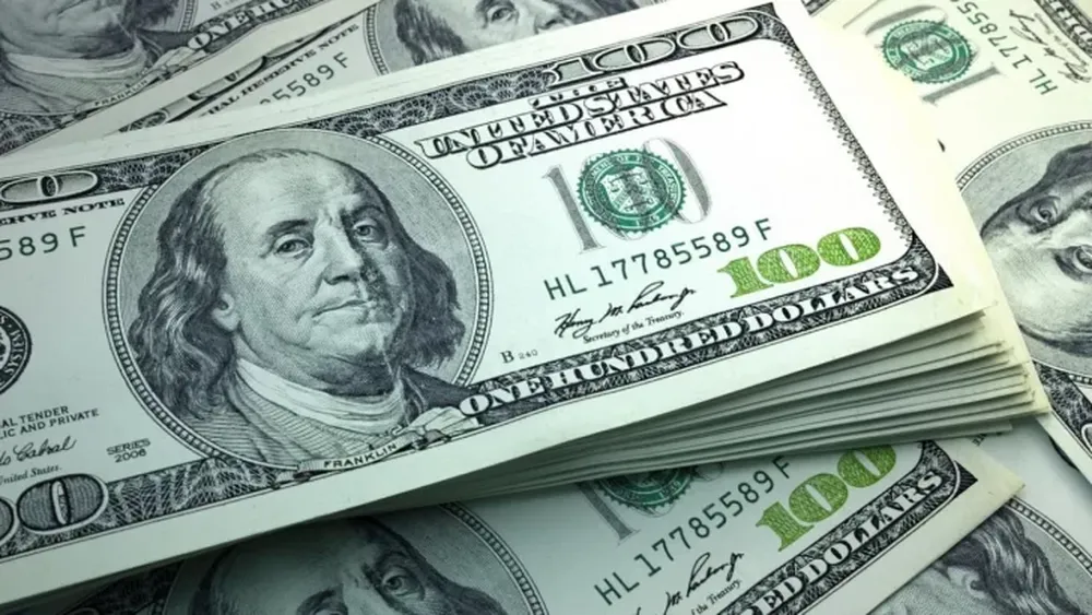 El dólar blue subió hasta $340, el valor más alto de la historia