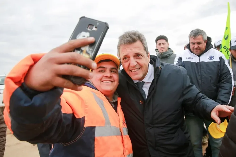 La letra chica de los anuncios de Massa: bono a jubilados, beneficio a monotributistas, plus a Tarjeta Alimentar y líneas de crédito