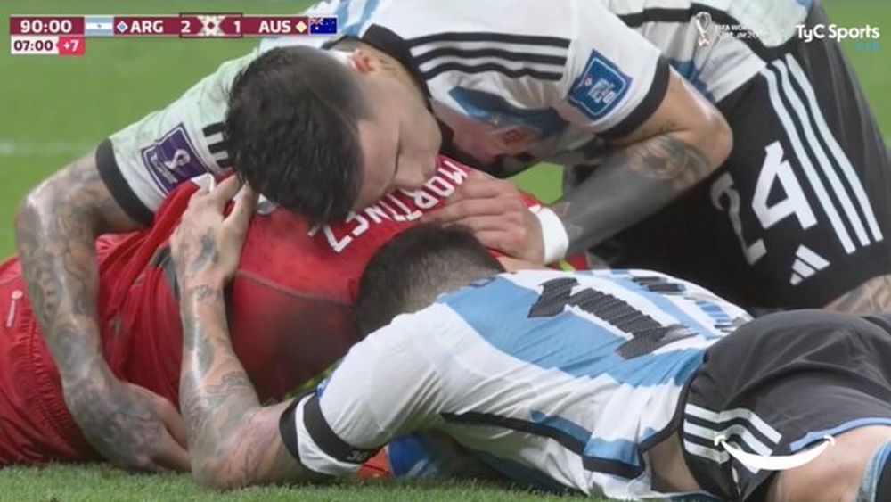 La atajada del “Dibu” Martínez que evitó el alargue entre la Scaloneta y Australia