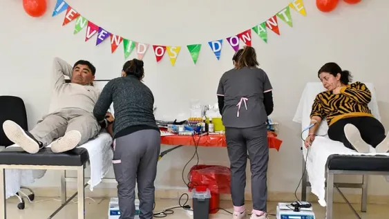 ACCIÓN. Durante todo el año, el IPHEM (Instituto de Hemoterapia) realiza colectas de sangre en diferentes comunas.