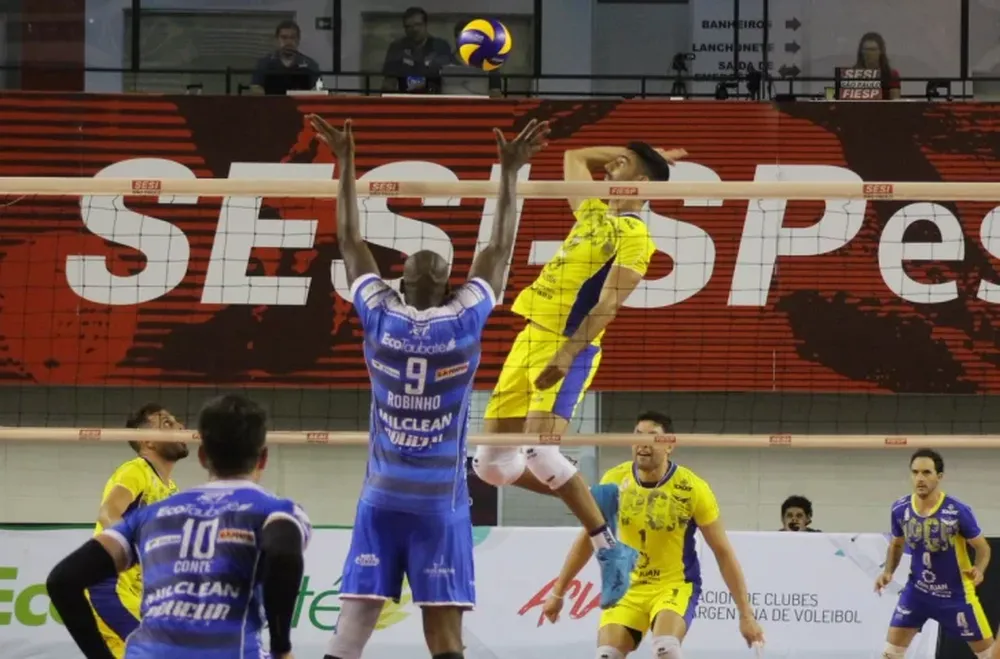 UPCN derrotó a Taubaté en Brasil y quedó al borde de la clasificación