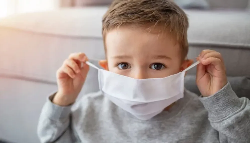 Revelan por qué algunos chicos tienen síntomas severos y otros muy leves de Covid