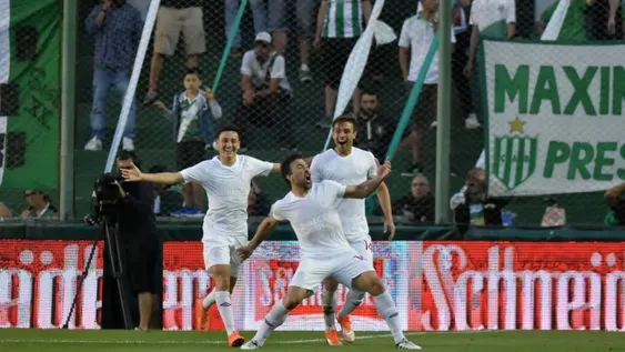 Estudiantes se recuperó ante Banfield
