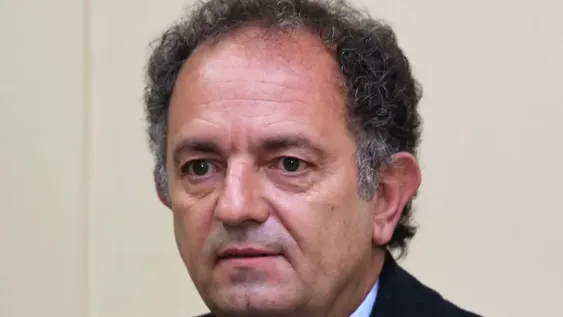 Acepta un castigo de 12 años por violar a una nena a la que le había dado su apellido